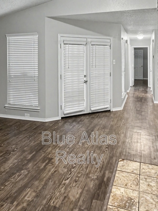 3421 Meadowmoor St in Fort Worth, TX - Building Photo - Building Photo