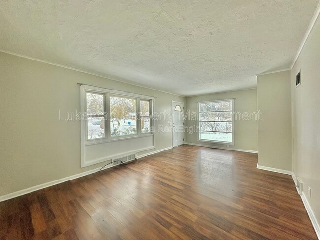 property at 833 Westmoreland Ave