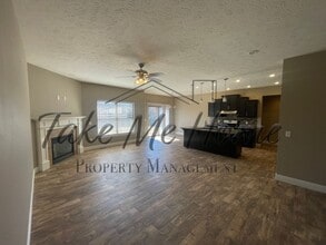 5752 E Gatehouse Dr in Strafford, MO - Building Photo - Building Photo