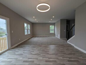 4900 Citation Ct in Grove City, OH - Foto de edificio - Building Photo