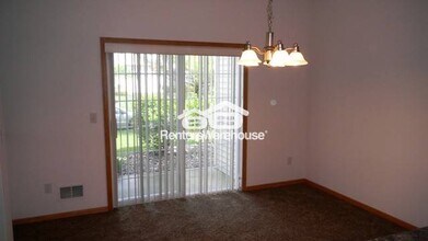 1476 111th Dr NE in Blaine, MN - Building Photo - Building Photo
