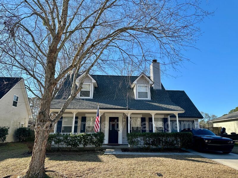 226 Bordeaux Ln in Savannah, GA - Building Photo