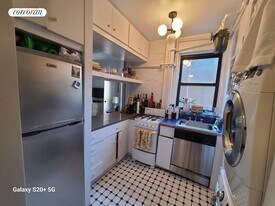 2 Jane St in New York, NY - Building Photo
