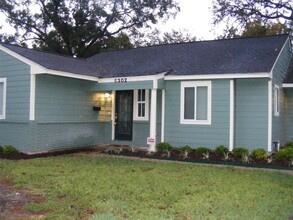 5302 Newkirk Ln in Houston, TX - Building Photo - Building Photo