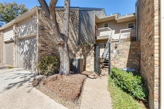 5616 Preston Oaks Rd in Dallas, TX - Building Photo - Building Photo