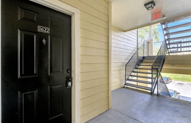 2528 Robert Trent Jones Dr, Unit 1622 in Orlando, FL - Foto de edificio - Building Photo