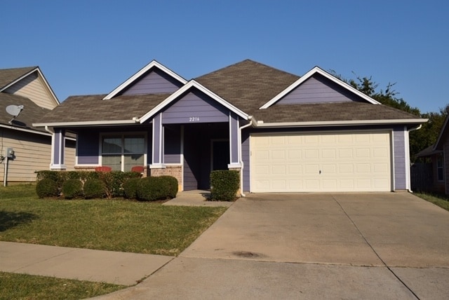 property at 2216 Arrowhead Dr