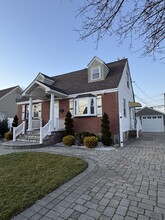 741 Salem Rd in Uniondale, NY - Building Photo - Building Photo