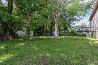 533 S Westview Dr in Derby, KS - Building Photo - Building Photo