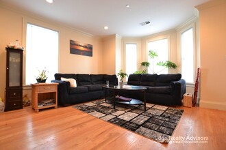 5 Sparhawk St, Unit 1 in Boston, MA - Building Photo - Building Photo