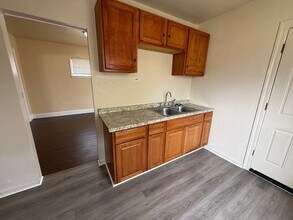 1671 Wayside Rd in Cleveland, OH - Building Photo - Building Photo