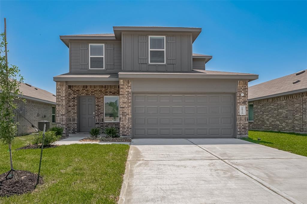 6026 Georgina Falls Dr in Spring, TX - Foto de edificio