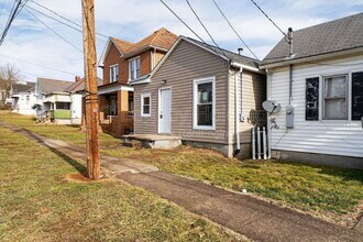 2008 Pride Ave in Clarksburg, WV - Building Photo - Building Photo