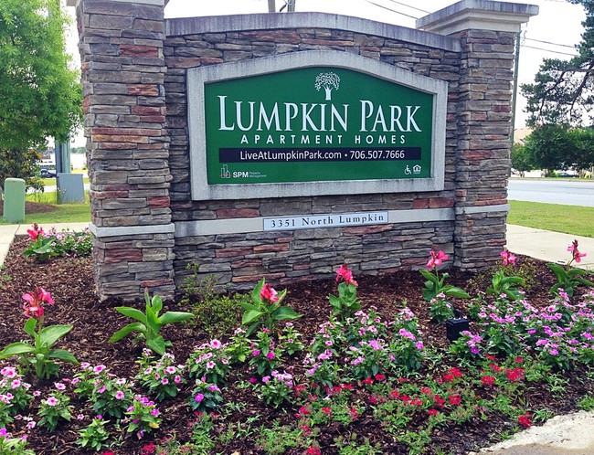 Lumpkin Park Apartments in Columbus, GA - Foto de edificio - Building Photo