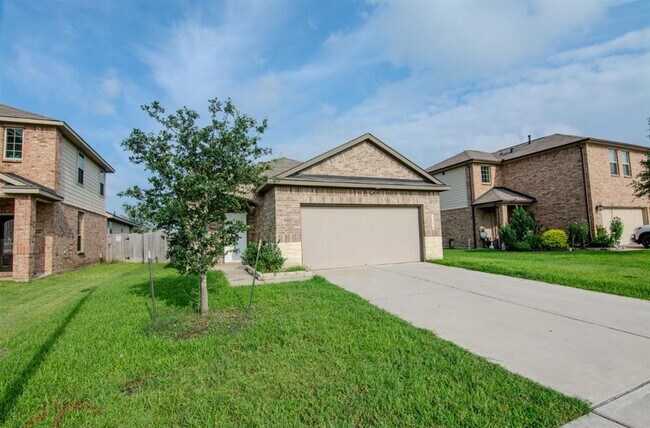 2434 Heritage Ct in Missouri City, TX - Building Photo - Building Photo
