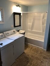 177 Seymour St, Unit Firstfloor in Auburn, NY - Building Photo - Building Photo