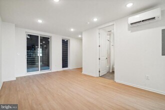 225 N 12th St in Philadelphia, PA - Building Photo - Building Photo