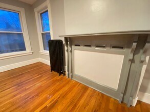 12 Courtney Ave in Newburgh, NY - Building Photo - Building Photo