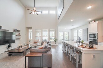 106 Cedar Hammock Trail in Tomball, TX - Building Photo - Building Photo