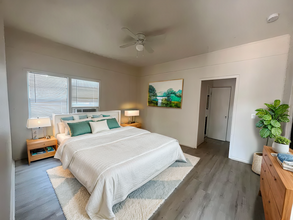 316 Bush Dr, Unit B in Whitney, TX - Building Photo - Building Photo