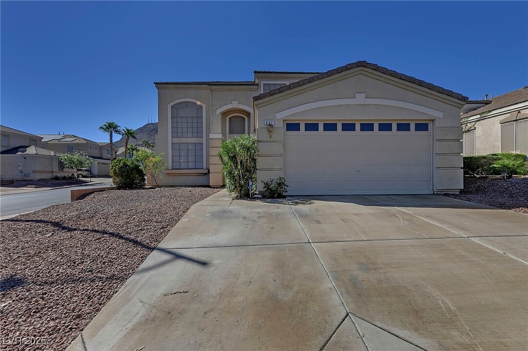 637 Wind Cave Ct in Henderson, NV - Building Photo