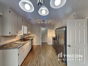 605 Connors Path in Locust Grove, GA - Building Photo - Building Photo