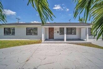 3980 SW 121st Ave in Miami, FL - Building Photo - Building Photo