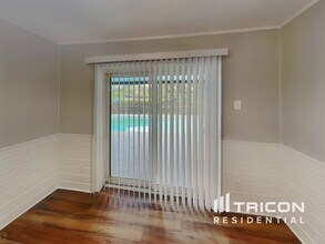 421 Iris Rd in Casselberry, FL - Building Photo - Building Photo