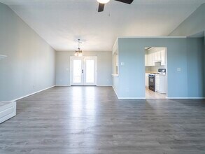 2714 E Central Ave in Bentonville, AR - Building Photo - Building Photo