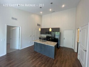 422 E 11th Ave in Columbus, OH - Building Photo - Building Photo