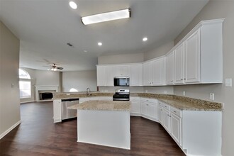 7002 Winter Blossom Dr in Humble, TX - Building Photo - Building Photo