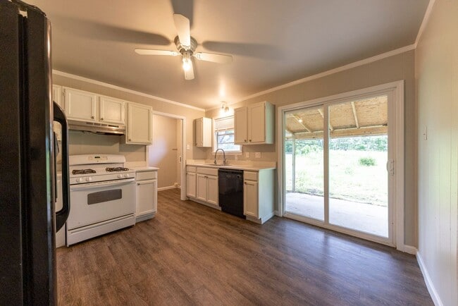 642 Stevenson St in Jacksonville, AR - Building Photo - Building Photo