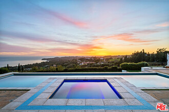 27445 Winding Way in Malibu, CA - Building Photo - Building Photo