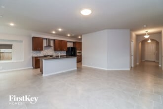 1089 Nighthawk Trl in Alvarado, TX - Foto de edificio - Building Photo