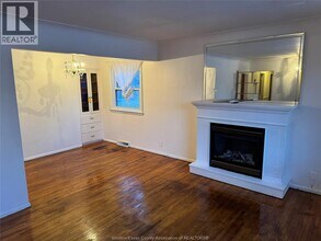 3039 Bruce Ave in Windsor, ON - Building Photo - Building Photo