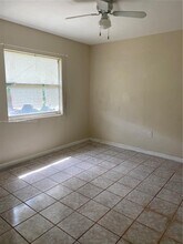 1060 NE 80th St in Miami, FL - Building Photo - Building Photo