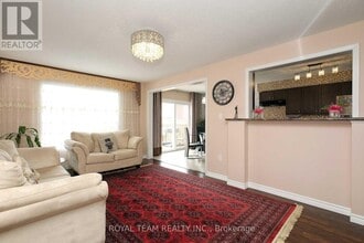 1398 Hunter St in Innisfil, ON - Building Photo - Building Photo