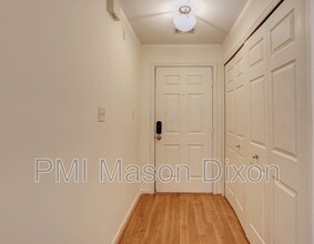 5814 Wyndham Cir in Columbia, MD - Building Photo - Building Photo