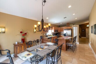 10746 Oak Bend Way in Wellington, FL - Building Photo - Building Photo