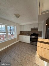 973 S Olden Ave in Trenton, NJ - Building Photo - Building Photo