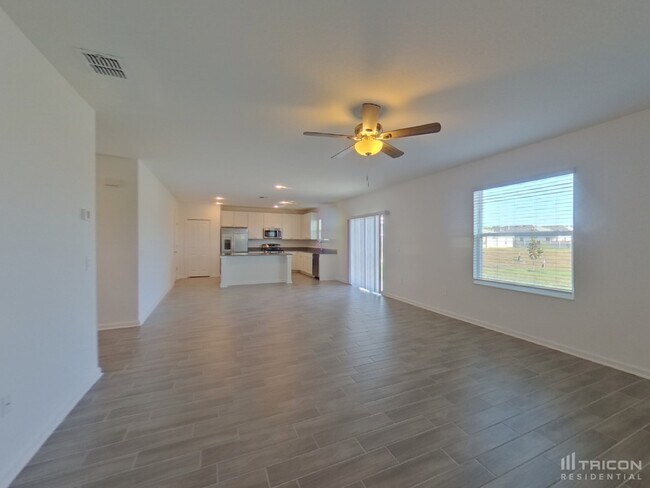 9372 Revere Ave in Leesburg, FL - Building Photo - Building Photo