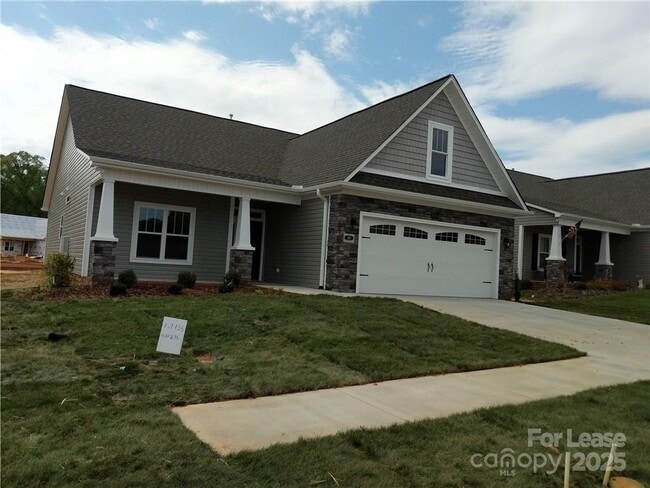 835 Wisteria Wy in Salisbury, NC - Building Photo - Building Photo
