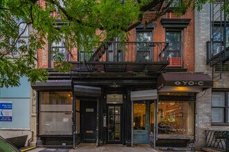 225 E Fifth St in New York, NY - Foto de edificio - Building Photo