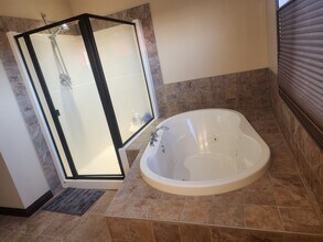 262 Ridge View in Cochrane, AB - Building Photo - Building Photo