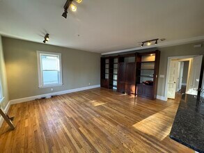 17 Hazel St in Watertown, MA - Building Photo - Building Photo