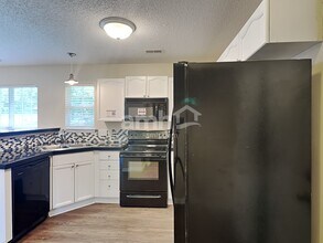 2909 Brooknell Ct NW in Concord, NC - Foto de edificio - Building Photo