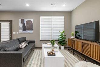 Buffalo Ridge Townhomes in Elizabethtown, KY - Building Photo - Interior Photo