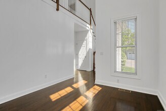 39 Copper Square Dr in Bethel, CT - Building Photo - Building Photo