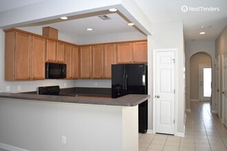 802 Crystal Way in Orange Park, FL - Building Photo - Building Photo