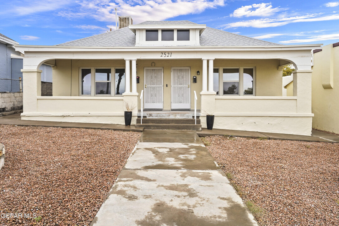 2521 Federal Ave in El Paso, TX - Building Photo